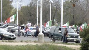 mexican-flags-SanFenandoMaar2016.jpg